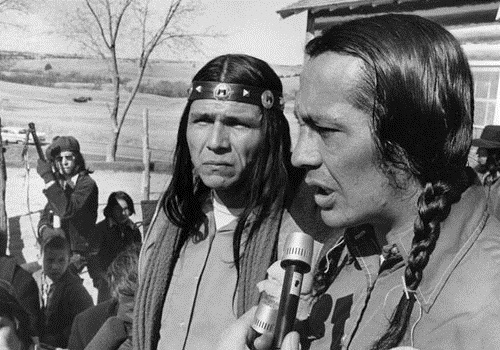 American Indian Movement activists and residents of the Pine