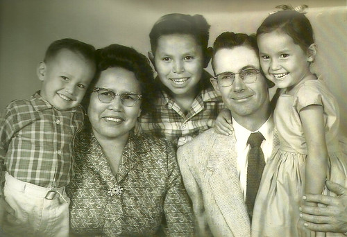 Lind_Sombrero_Family_Photo_1959