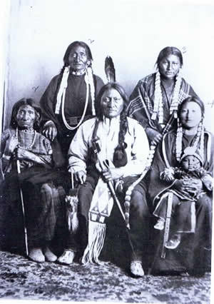 Photo of Sitting Bull and his mother, wives and daughter