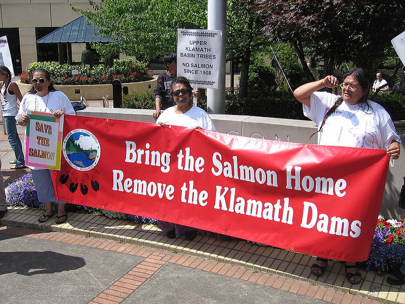 Klamath Basin Tribes and allies from the commercial fishing and conservation organizations stage a rally at the bi-annual meeting of the international hydropower industry- Hydrovision 2006.