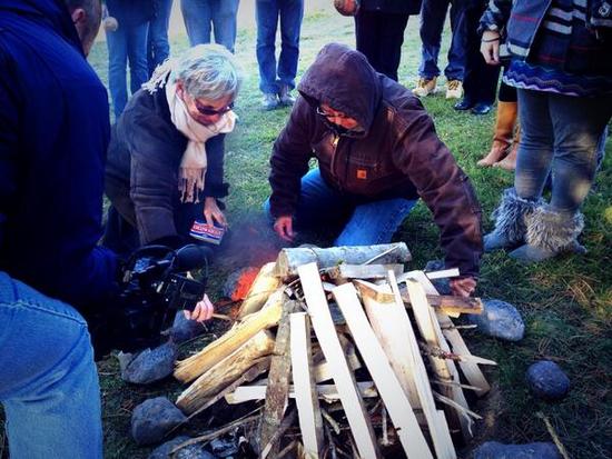 Molly Newell & Carol Wishcamper light the Sacred Fire to begin the Community Listening session / Maine-Wabanaki TRC ▬ At the end of the TRC Listening, this fire was used in The Burning of the Tears ceremony.