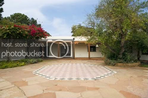 Front entrance to University House at UCSD, Front entrance to University House at UCSD